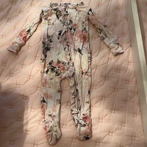 Posh Peanut Dusty Rose Floral Pajamas 3-6m
